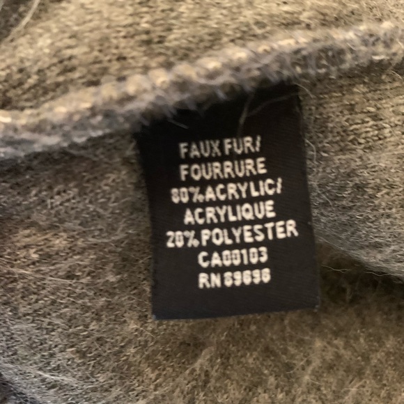 Outdoor Edition by Parkhurst Faux Fur Vest - Picture 5 of 7